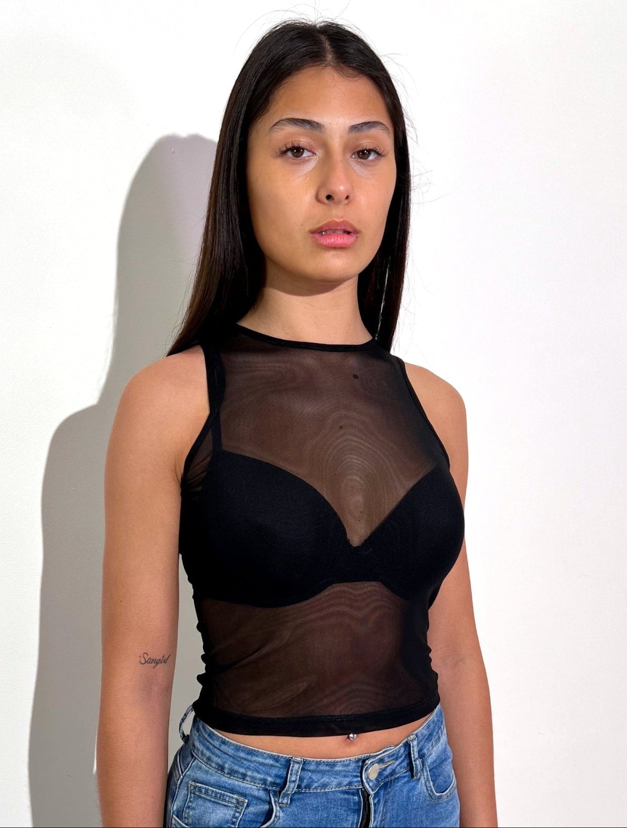 TOP SANS MANCHE EN MESH